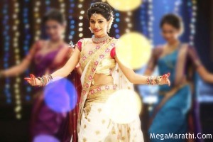 Rasika Sunil in Poshter Girl Lavani 