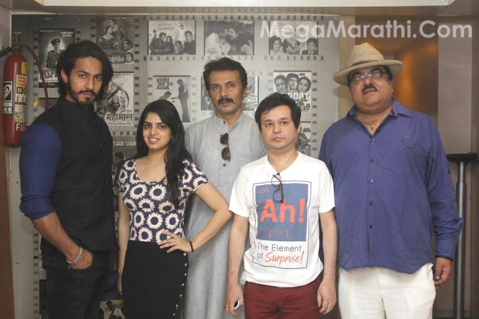 south-star-thakur-anoop-singh-sings-a-marathi-song