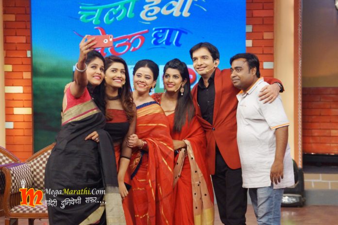 Leading Actresses From Zee Marathi Make Their Presence on the Sets of Chala Hawa Yeu Dya